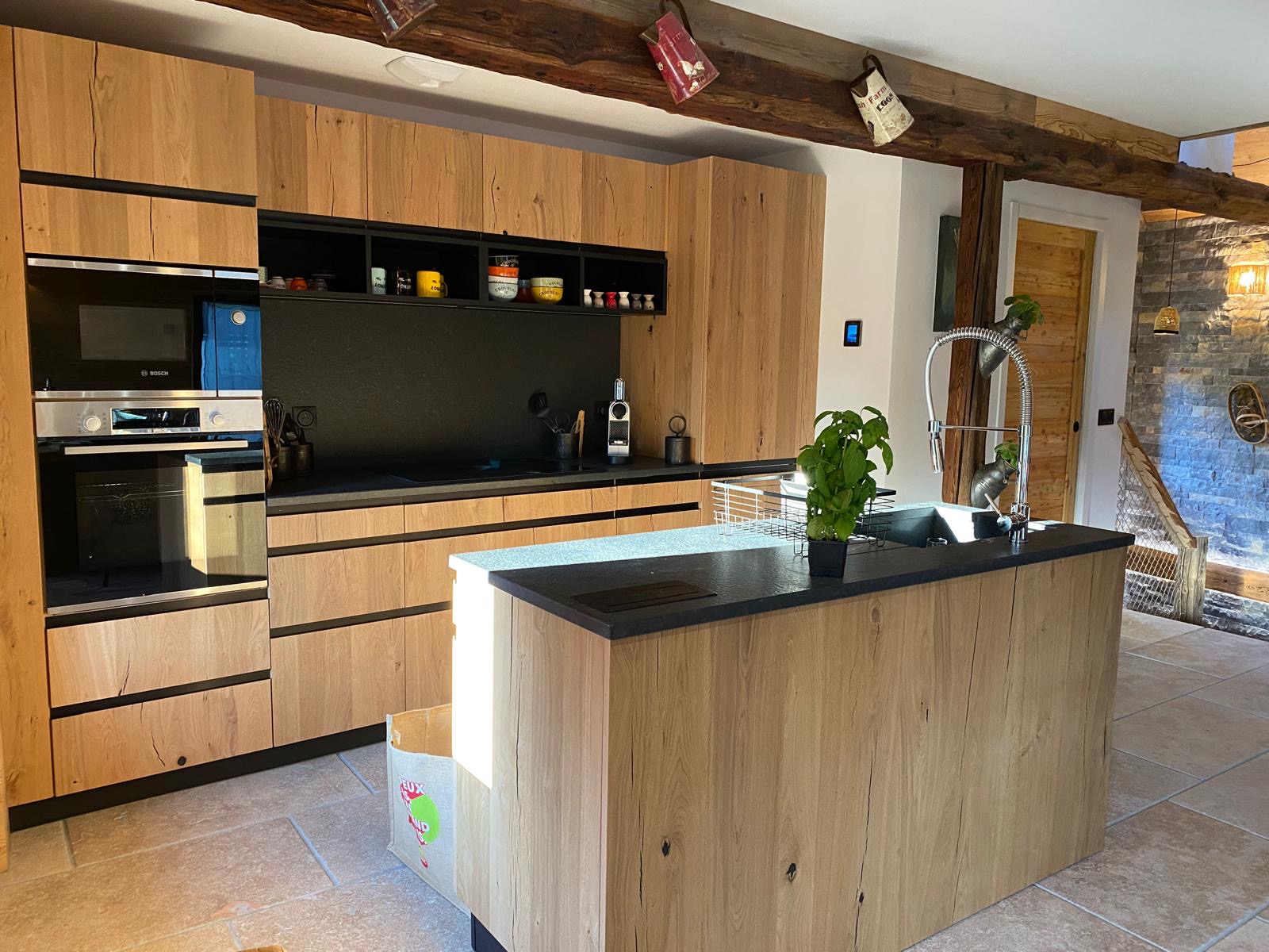 Salon confortable location vacances Enchastrayes proche Super Sauze Praloup